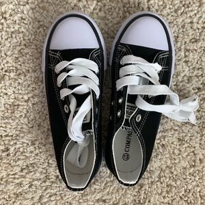 Black & White Shoes 🖤